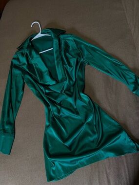 Satin Emerald Green Cowl Neck Long Sleeve Dress